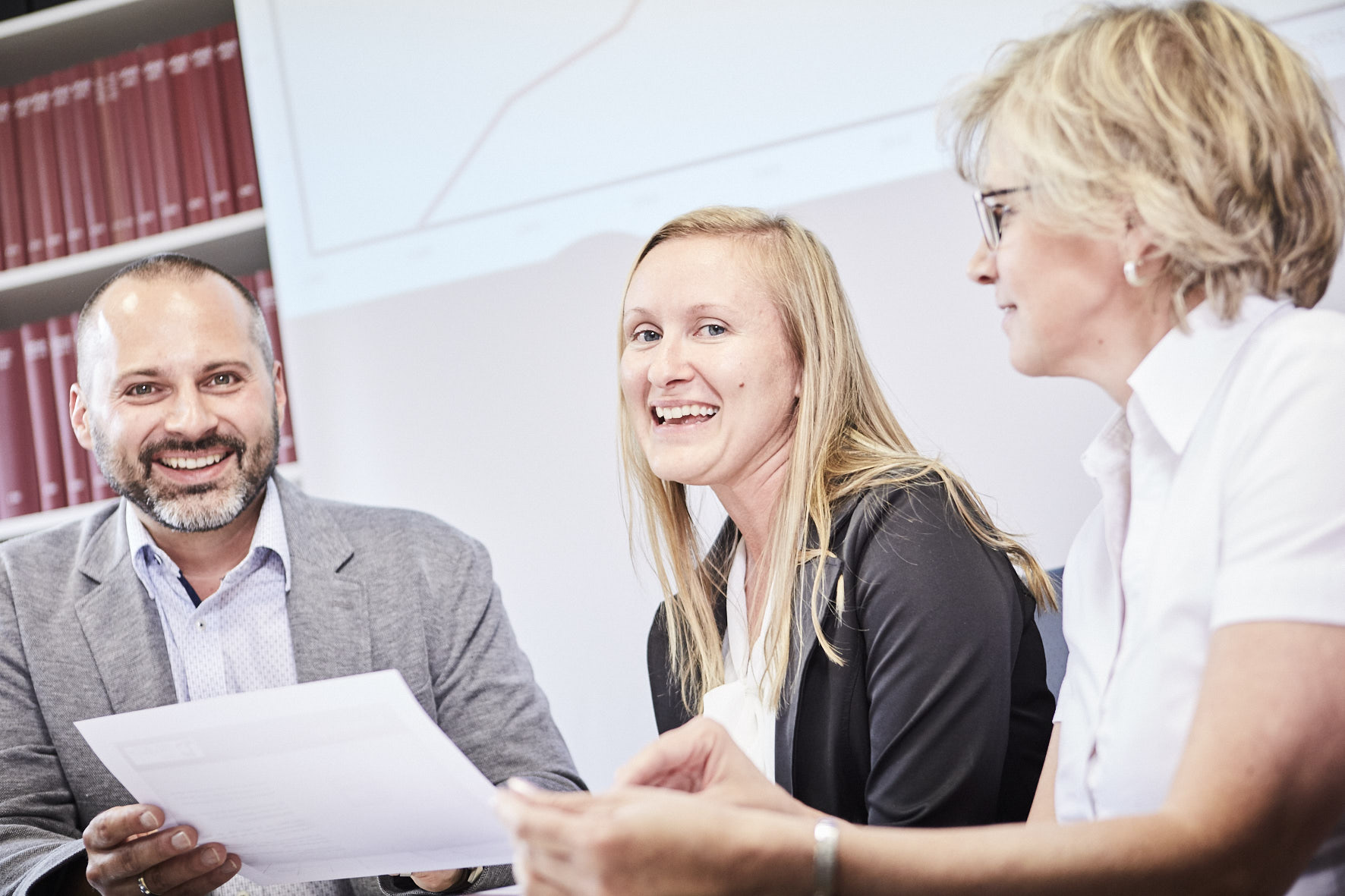 TREUBUCH-Colonia Besprechung